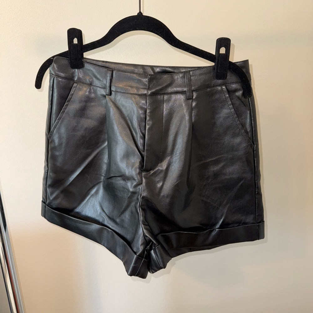 SHEIN Black High Waist Women Shorts
